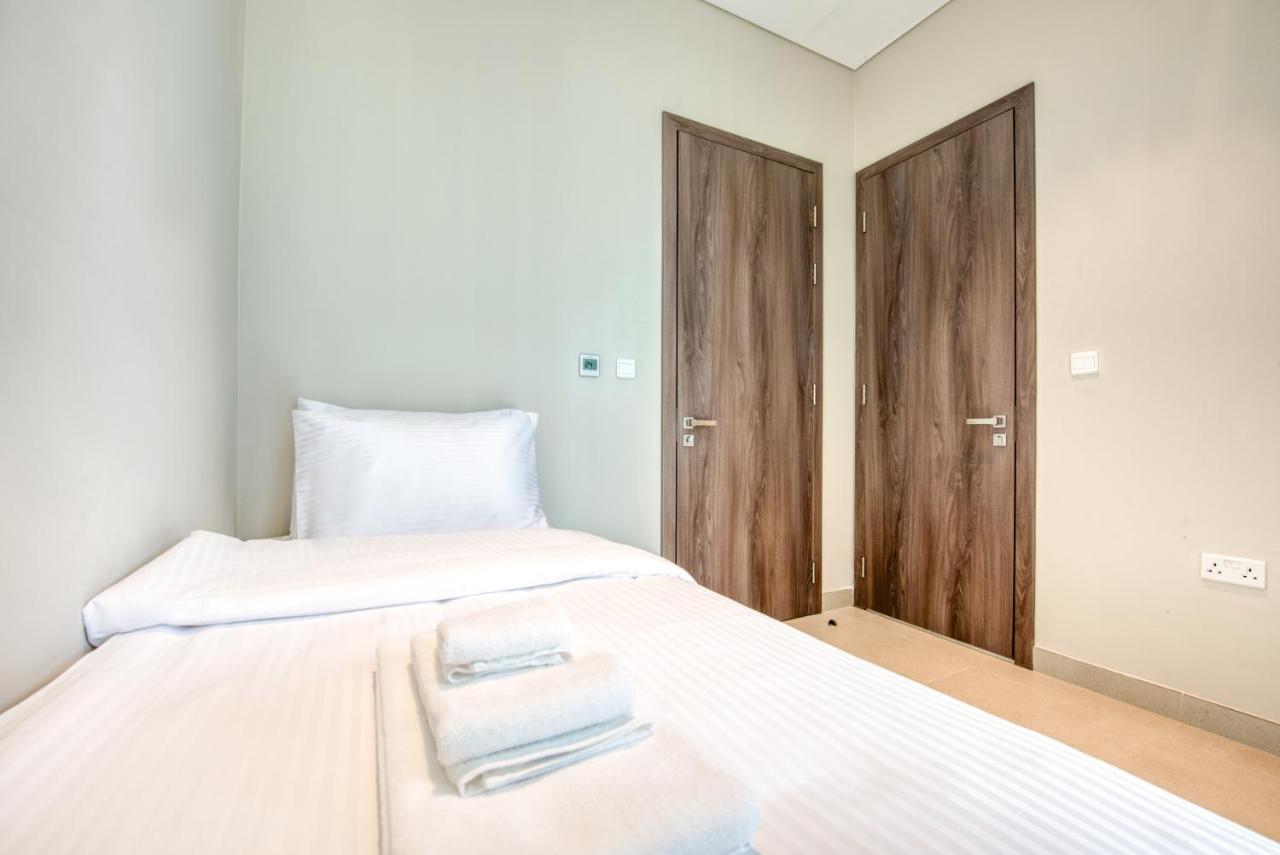 Sol Living - Sol Avenue Apartment Dubai Luaran gambar