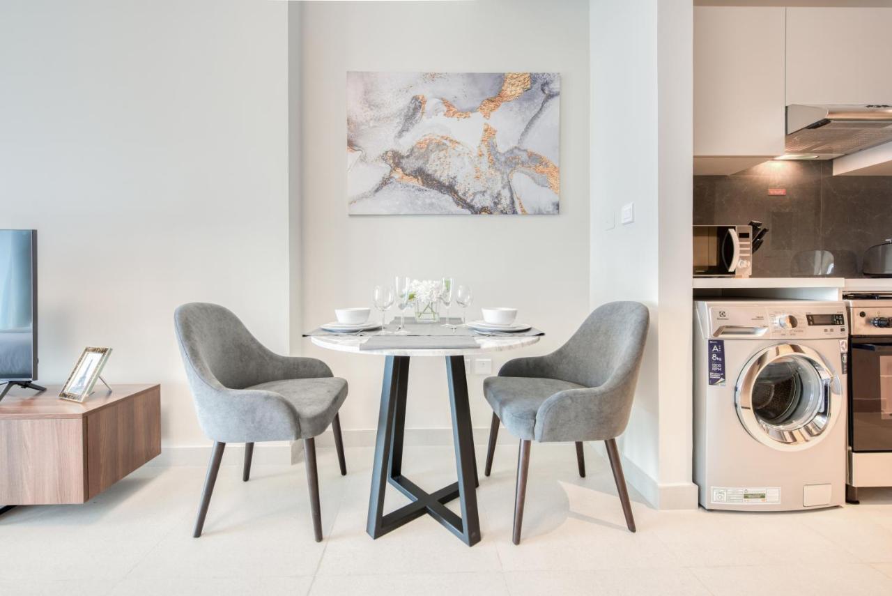 Sol Living - Sol Avenue Apartment Dubai Luaran gambar