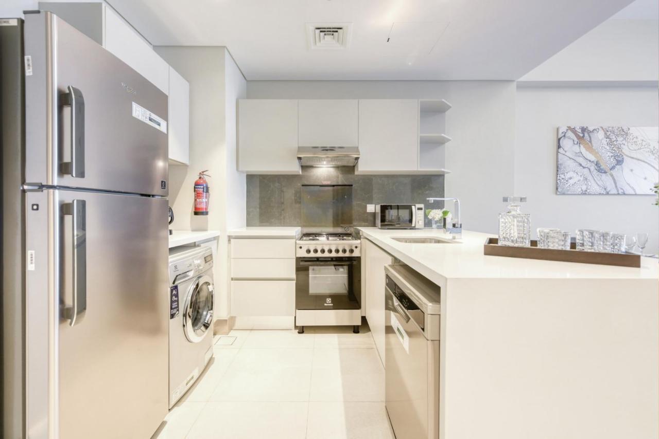 Sol Living - Sol Avenue Apartment Dubai Luaran gambar
